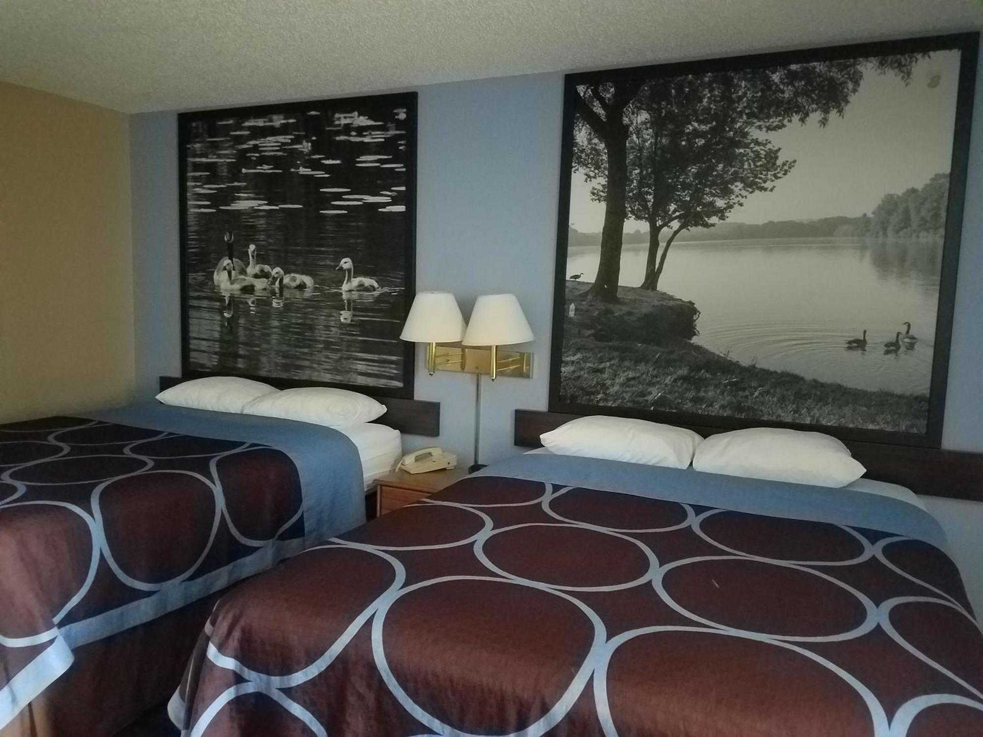 Super 8 By Wyndham Chariton Hotel Luaran gambar